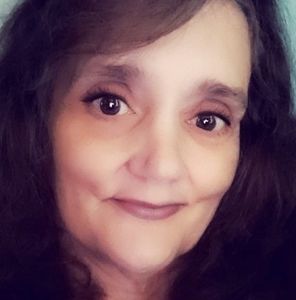 Meet your Posher, Vickie